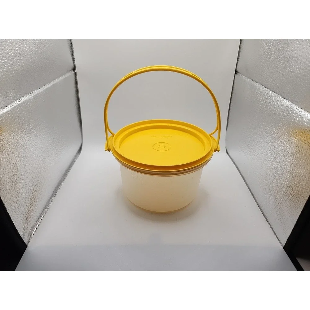 Tupperware Toys Mini Cake Taker
